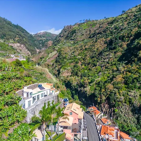 Stunning View Set In Nature - Recanto Of The Sea *