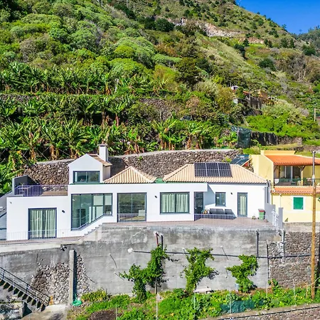 Stunning View Set In Nature - Recanto Of The Sea Vakantiehuis *