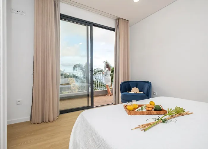 Stunning View Set In Nature - Recanto Of The Sea *