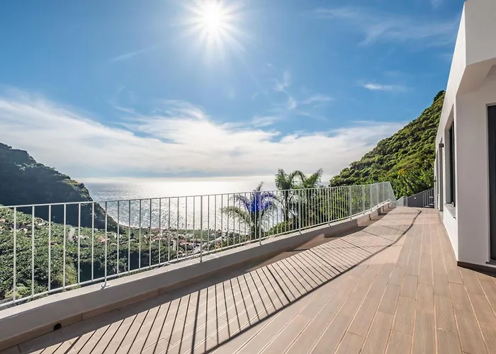 Dom wakacyjny Stunning View Set In Nature - Recanto Of The Sea